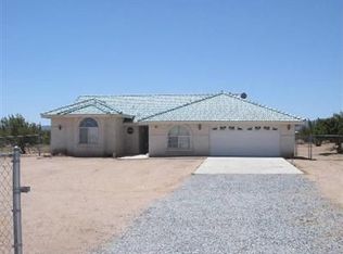 13373 Sage St, Oak Hills, CA 92344