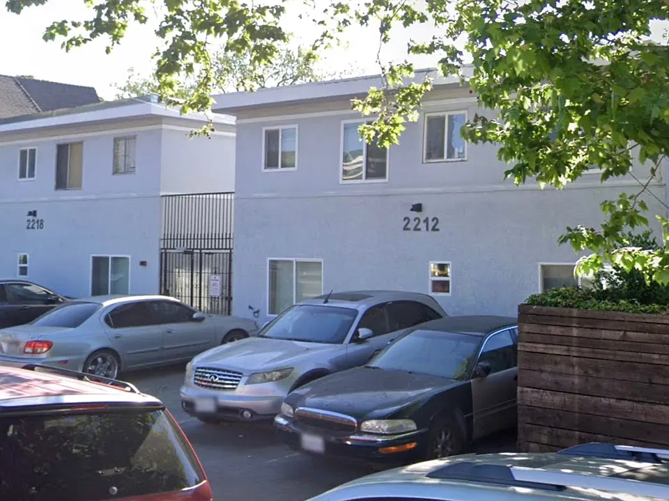 2212-2218 High St
