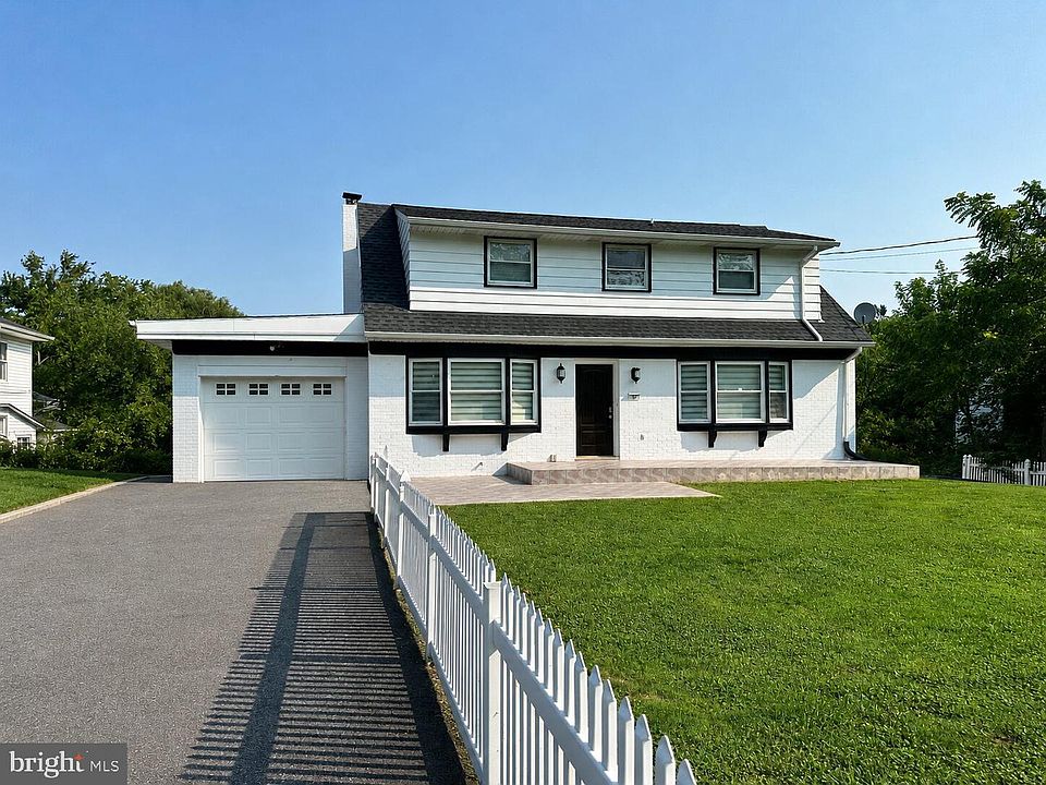 1st image of 35 Meadow Ln