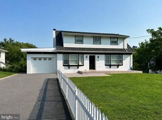 35 Meadow Ln, Lancaster, PA 17601