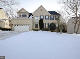 8105 Red Farm Ln, Bowie, MD 20715