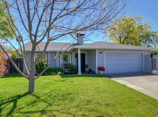 8648 Coolwoods Way, Sacramento, CA 95828