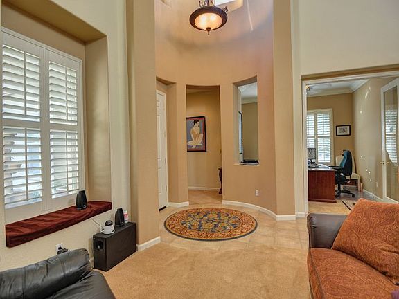 4th image of 101 Mill Valley Cir N