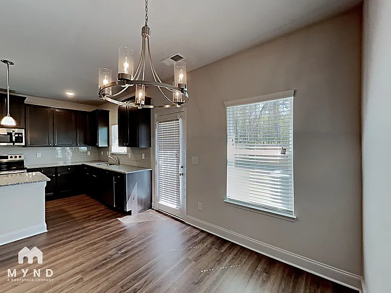 10143 Benton Woods Dr — Photo 4