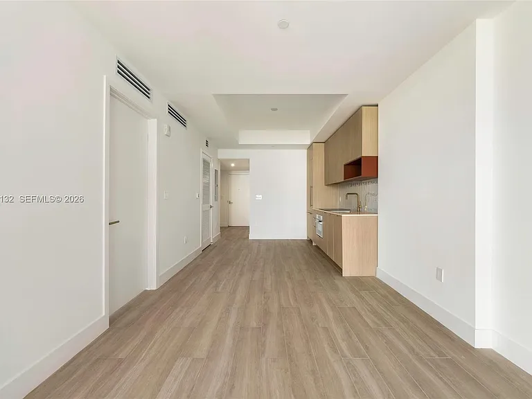 90 NE 32nd St #504 — Photo 3