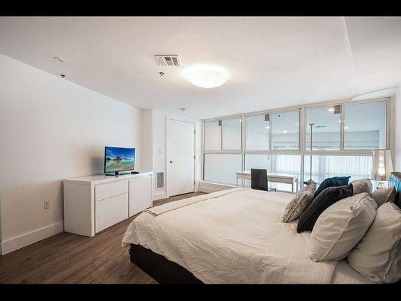 3rd image of 5446 Collins Ave #M14