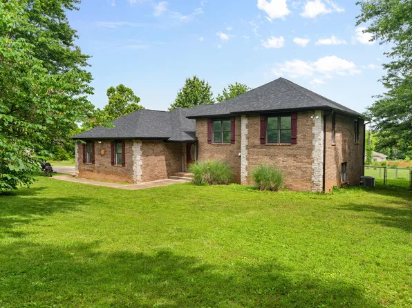 457 E War Horse Lane, Willard, MO 65781