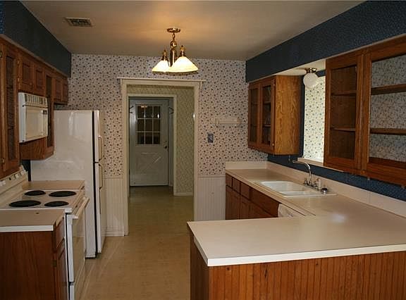 4th image of 1687 Vz County Road 2816
