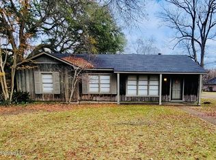 201 Seymour Dr, Indianola, MS 38751