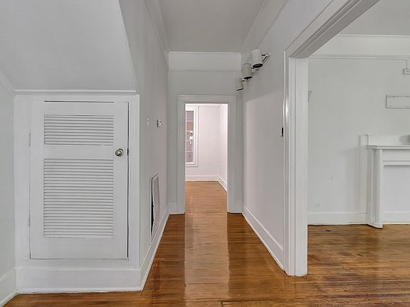 Entry way
