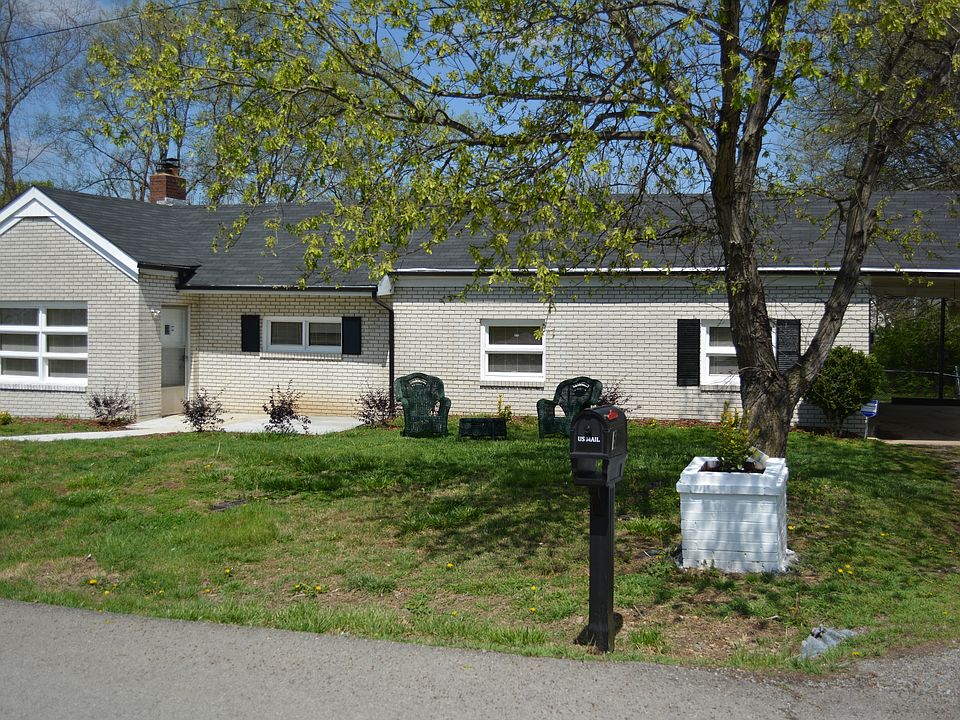 Front of 500 Hatten Track Rd