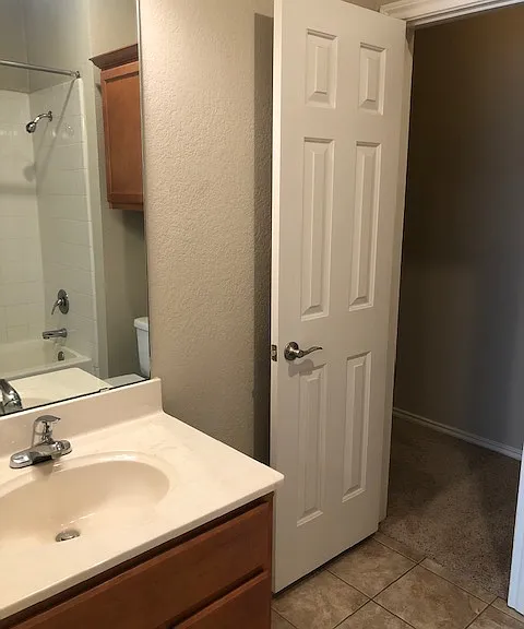 2106 Main St #3 — Photo 10