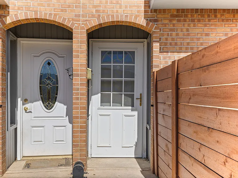 2666 Sherwood Cir — Photo 14