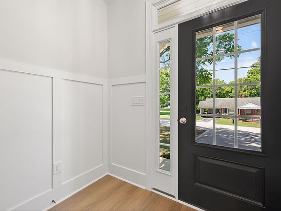 4th image of 40 N Carrie St