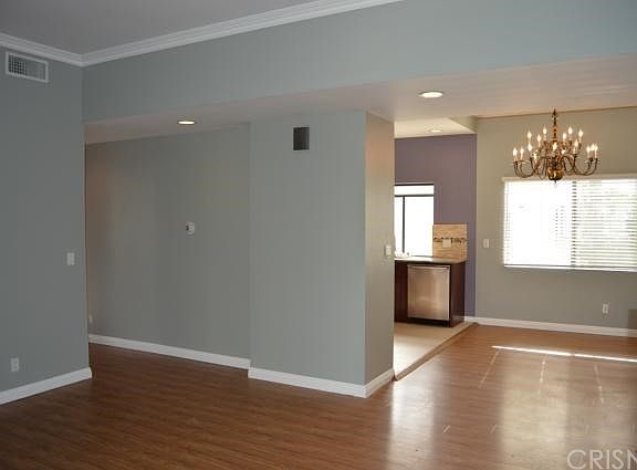 5th image of 20920 Community St APT 11