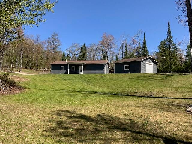 1st image of 2652 Mont Gabriel Rd