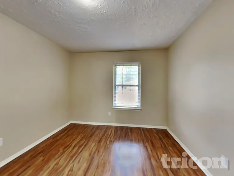 16231 Cypress Point Dr — Photo 11