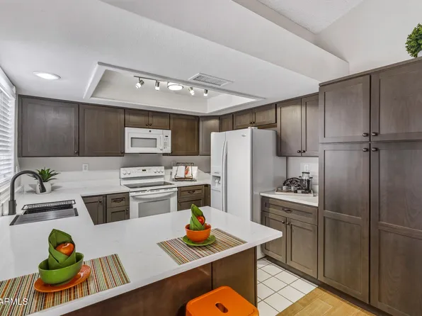 8058 W LAUREL Lane, Peoria, AZ 85345