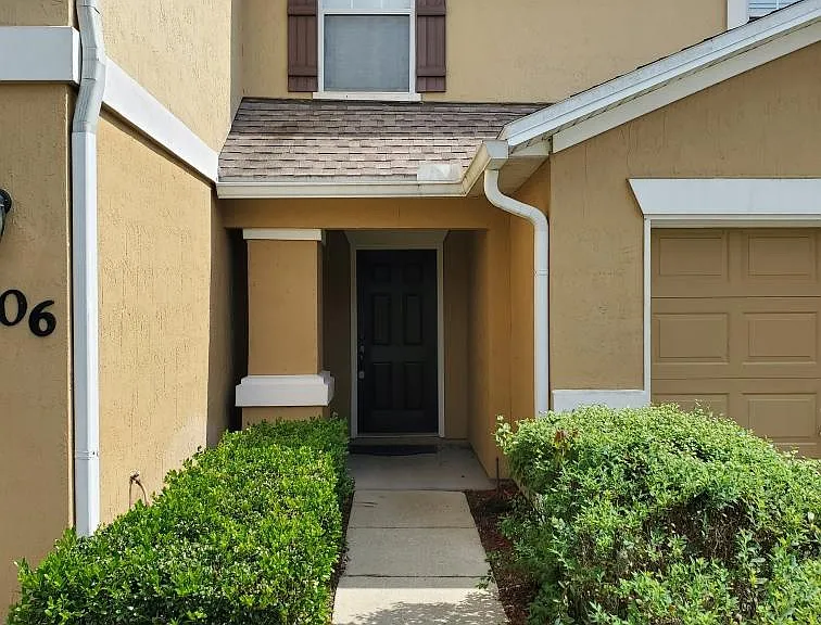 5906 Brice Ct — Photo 2