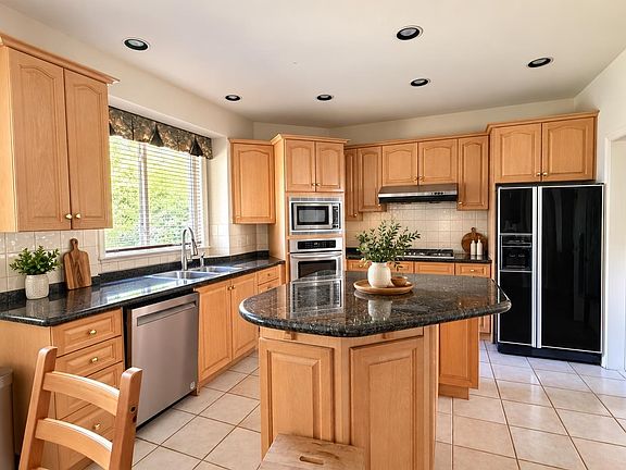 4th image of 8631 Pigott Rd