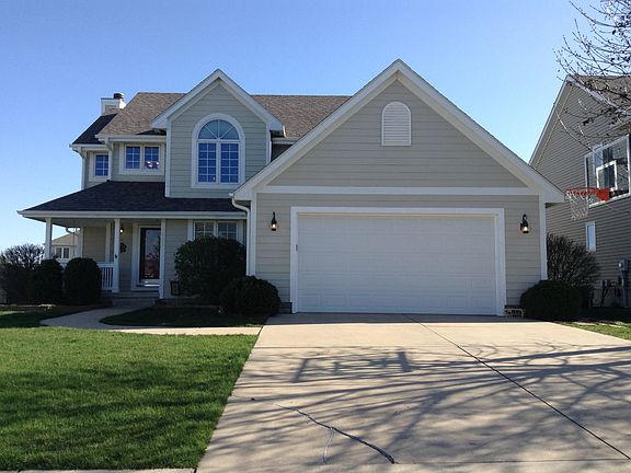 2nd image of 9808 Laguna Dr