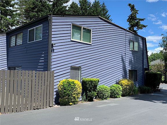 2nd image of 707 141st Ln SE