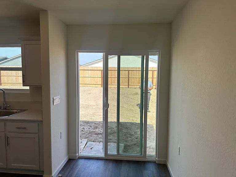 611 Skyler Ln — Photo 10