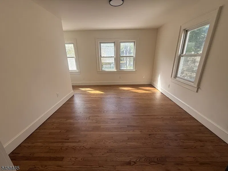 2 bed, 1.0 bath, $2,400 — Photo 2