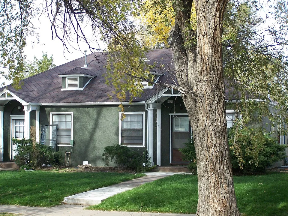 College Housing - 4 bedrooms