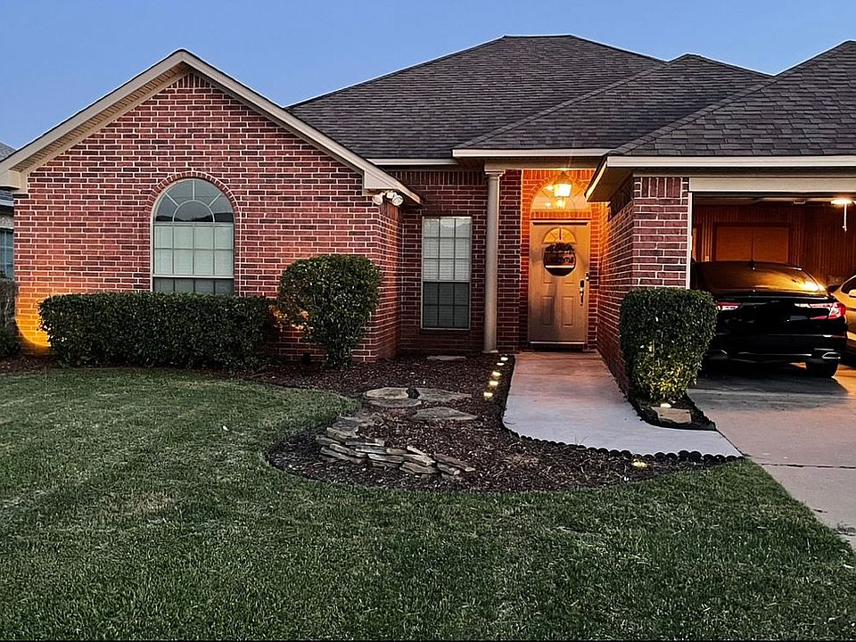 1st image of 1306 Arnold Ln