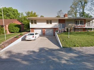 48 W Beacon Hill Rd, Fairview Heights, IL 62208