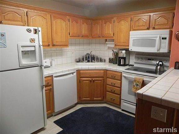 3rd image of 2055 12th St APT 2