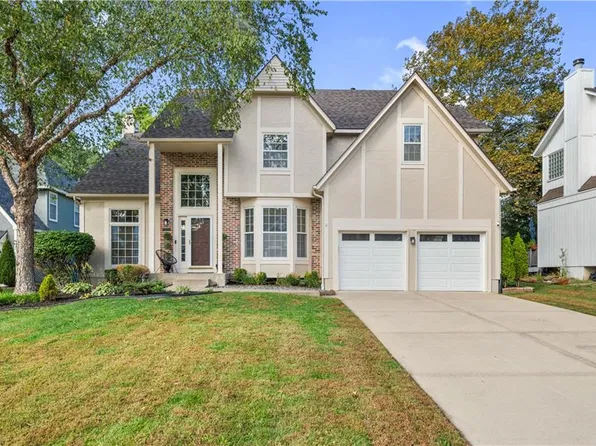 13912 Birch St, Overland Park, KS 66224