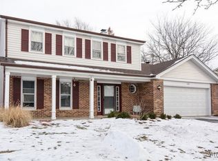 1183 Lexington Dr, Bartlett, IL 60103
