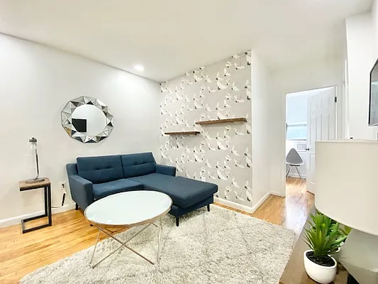 Rented by Bohemia Realty Group | media 10