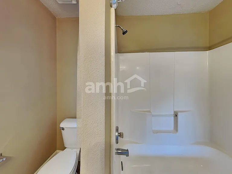 208 Winding Willow Trl — Photo 12