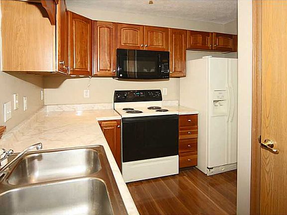 5th image of 6732 Wimbledon Dr
