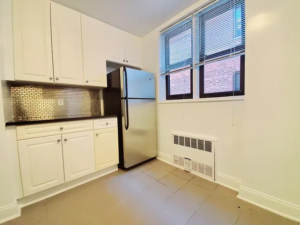 60 Turner Place image 6 of 12