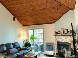 22 Brookside Ct, Horsham, PA 19044