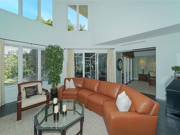 4th image of 3994 Hamilton Club Cir #18