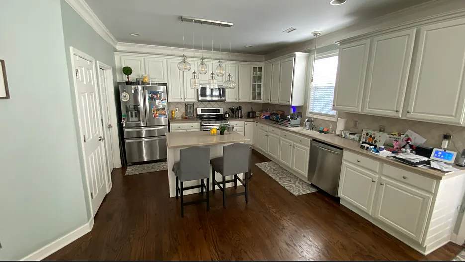4 bed, 2801 sqft, $3,500 — Photo 4