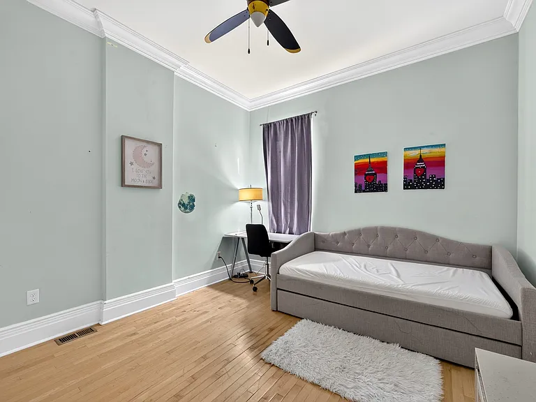 13 Bentley Ave #2 — Photo 18