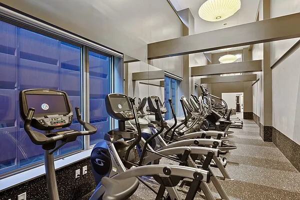 Rented by Greystar | media 14