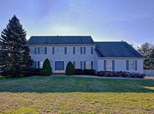21 Yellow Brook Rd, Holmdel, NJ 07733