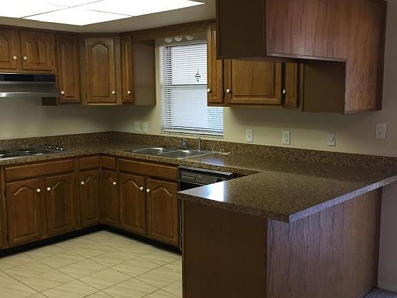 4th image of 500 Knox Mc Rae Dr