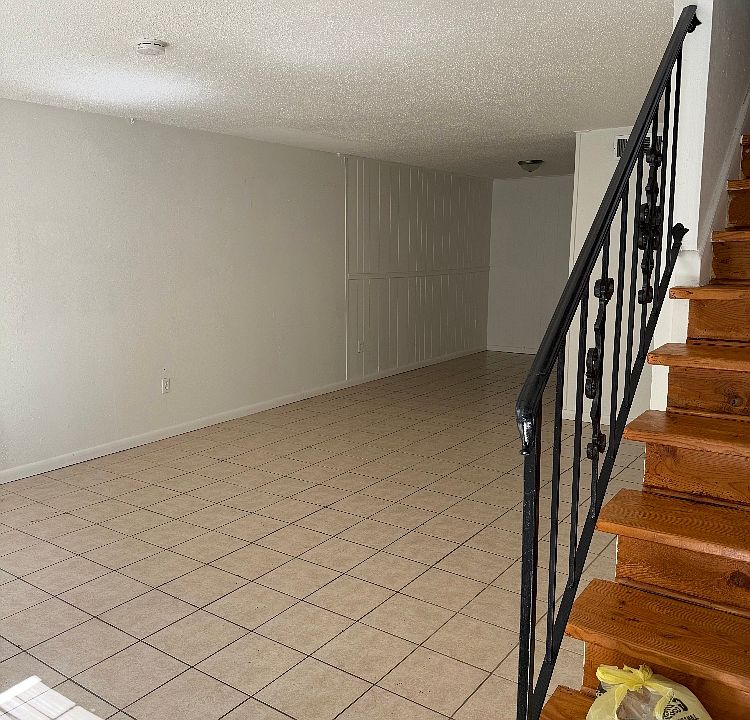 2nd image of 4813 Wabash St APT B