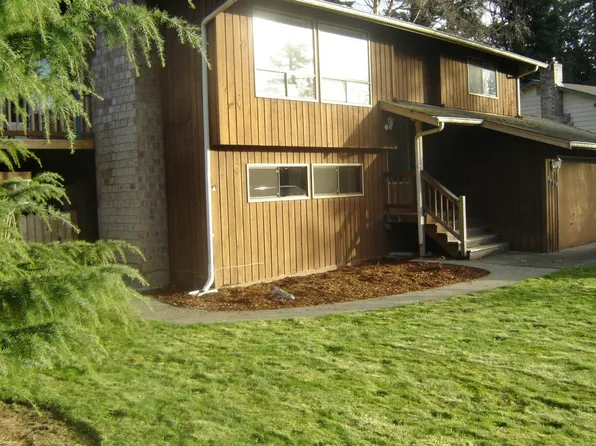 1079 Shaw Rd, Ferndale, WA 98248
