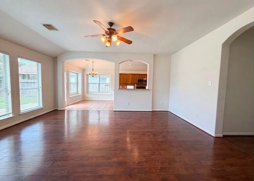 3 bed, 1734 sqft, $1,950 — Photo 1