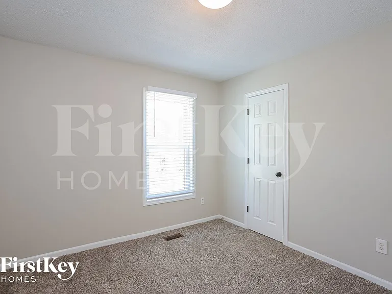 1601 NW 79th Ter — Photo 11