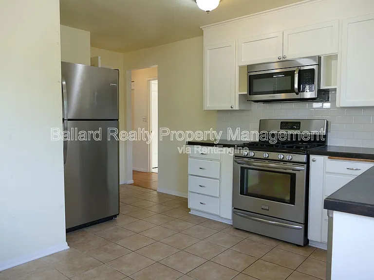 6527 25th Ave NW — Photo 13